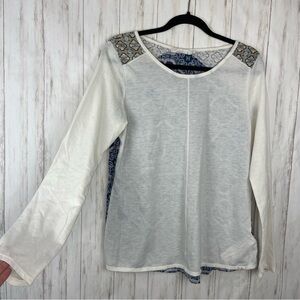 Prana white front and blue back top long sleeve Medium